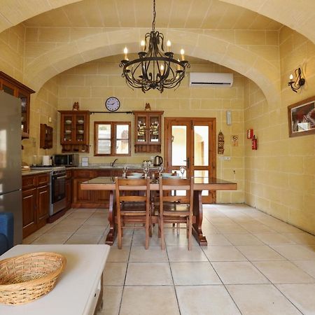 ビクトリア Superb Maltese Farmhouse With Private Poolヴィラ エクステリア 写真