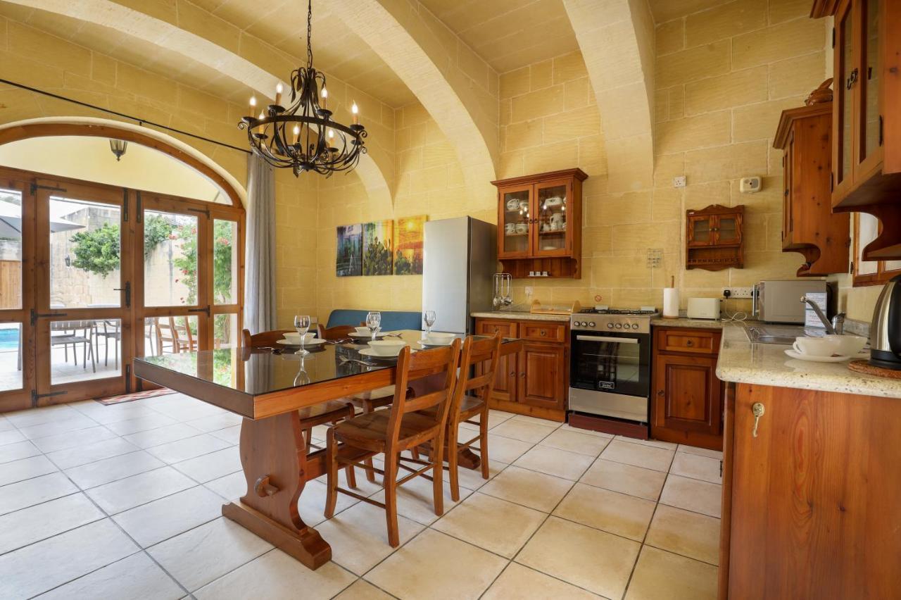 ビクトリア Superb Maltese Farmhouse With Private Poolヴィラ エクステリア 写真