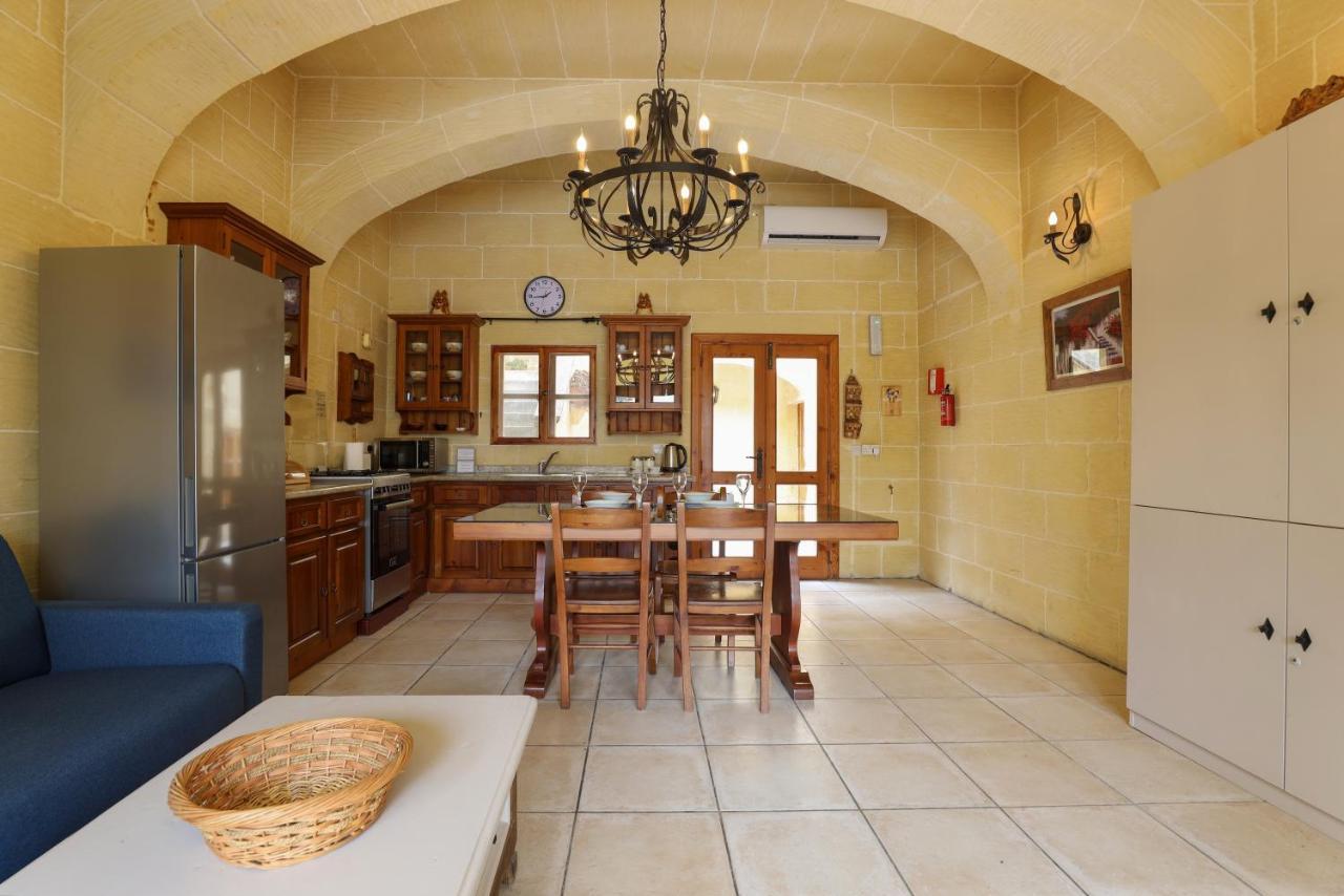 ビクトリア Superb Maltese Farmhouse With Private Poolヴィラ エクステリア 写真